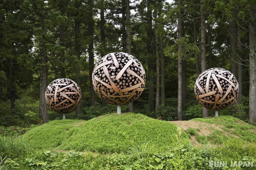 The Echigo-Tsumari Art Triennale : A Huge Outdoor Art Exhibition